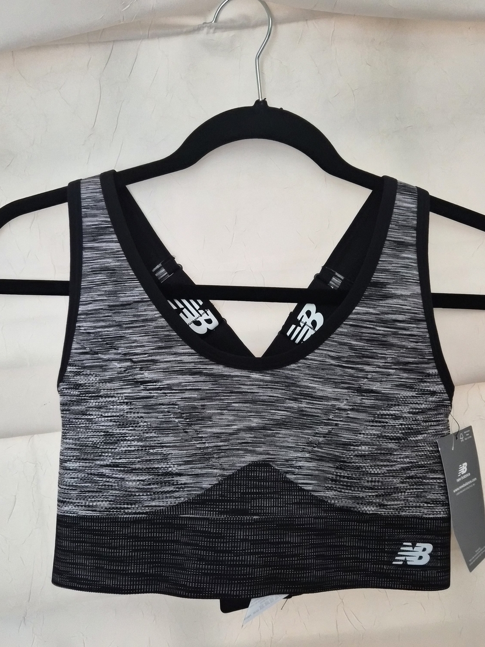 New Balance Women's Black & Gray Seamless Sports Bra